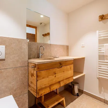 Le 4 - Numero 6 Apartmán